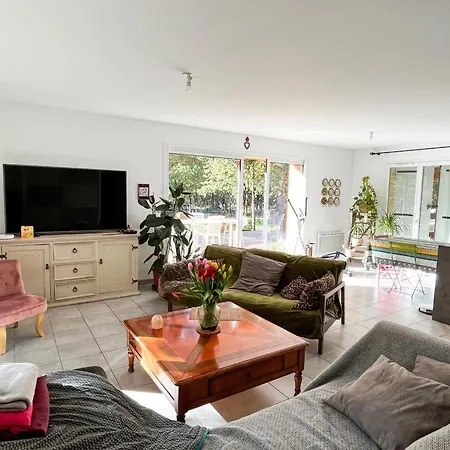 別荘 Maison En Lisiere De Foret ミオ